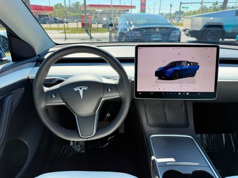 Used 2023 Tesla Model Y Long Range image 20