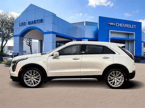 Used 2023 Cadillac XT4 Premium Luxury w/ Technology Package image 8