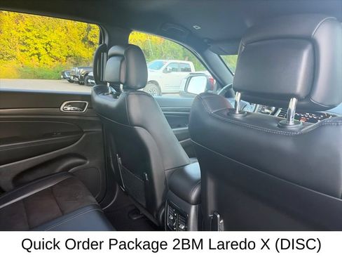 Used 2021 Jeep Grand Cherokee Laredo X AWD/4WD image 14