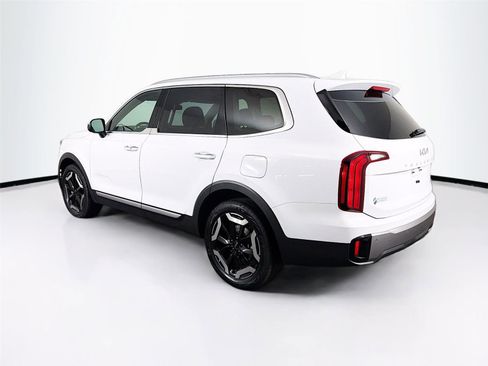 Used 2025 Kia Telluride S image 5