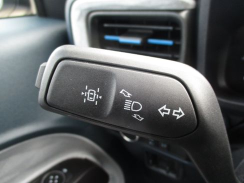 Used 2025 Ford Maverick XLT w/ Equipment Group 301A AWD/4WD image 20