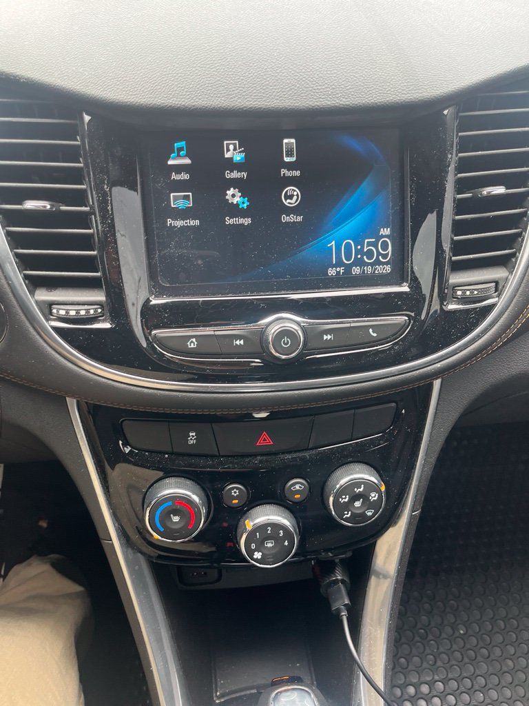 Used 2017 Chevrolet Trax Premier AWD/4WD image 11