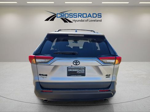 Used 2022 Toyota RAV4 XLE image 4