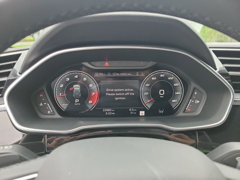 Certified 2023 Audi Q3 2.0T Premium Plus w/ Premium Plus Package image 33