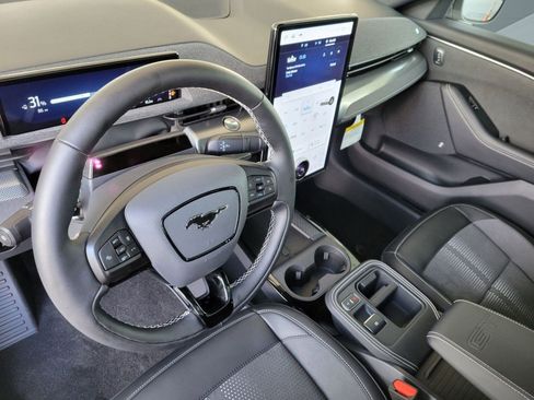 New 2025 Ford Mustang Mach-E GT image 4