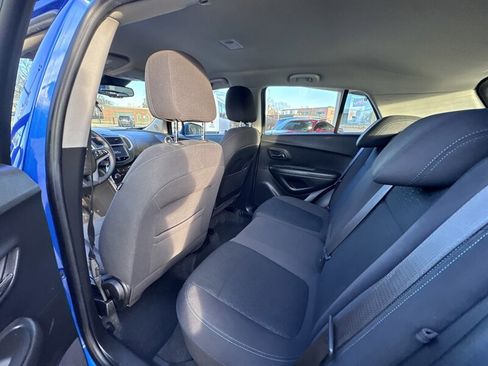 Used 2016 Chevrolet Trax LS image 12