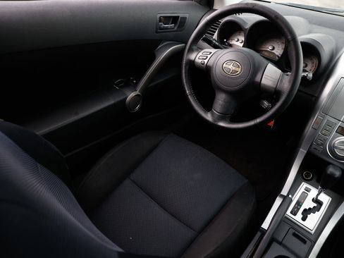 Used 2009 Scion tC image 20