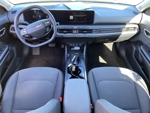 Used 2025 Kia K4 FWD image 51