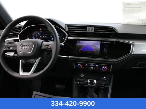 New 2025 Audi Q3 2.0T Premium image 9