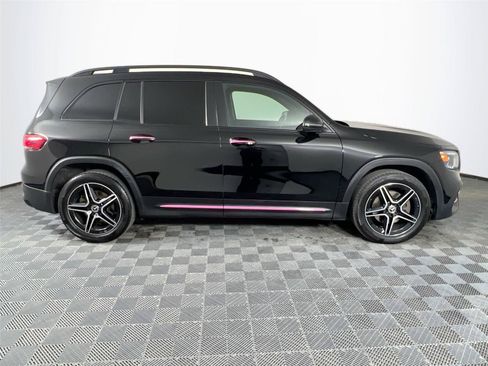 Used 2022 Mercedes-Benz GLB 250 4MATIC image 7