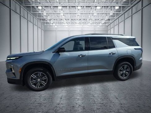 Certified 2026 Chevrolet Traverse LT AWD/4WD image 3
