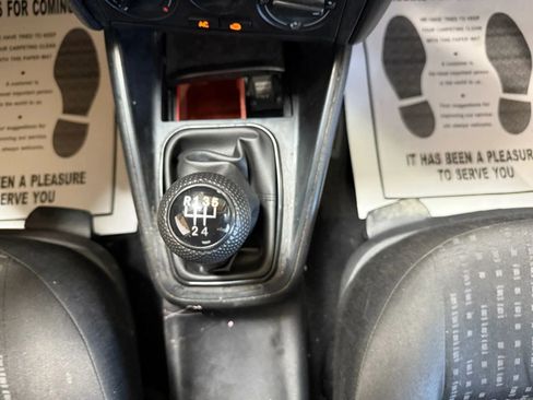 Used 2001 Volkswagen Golf GL image 13