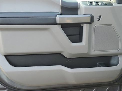 Certified 2021 Ford F350 XLT w/ Tremor Off-Road Package image 9