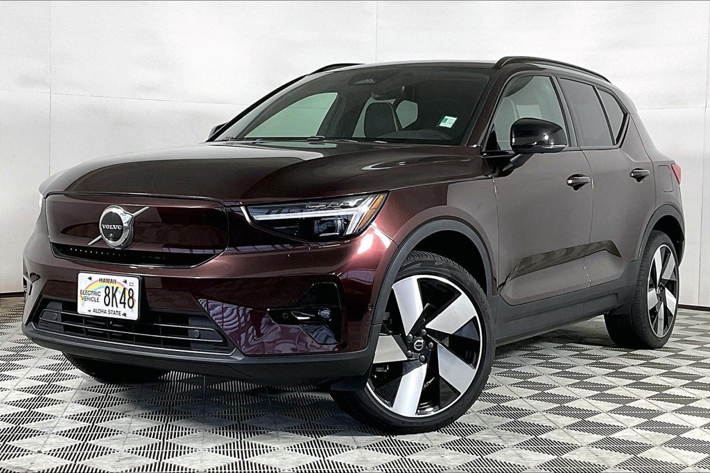 Used 2023 Volvo XC40 Recharge Ultimate w/ Protection Package Premier AWD/4WD image 1