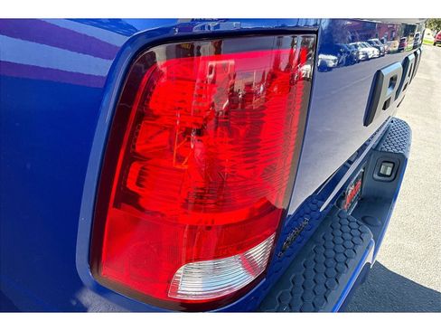 Used 2019 RAM 1500 Express w/ Wheel & Sound Group AWD/4WD image 33