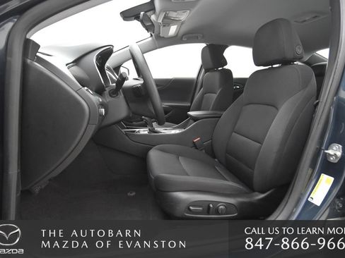 Used 2019 Chevrolet Malibu LT FWD image 24