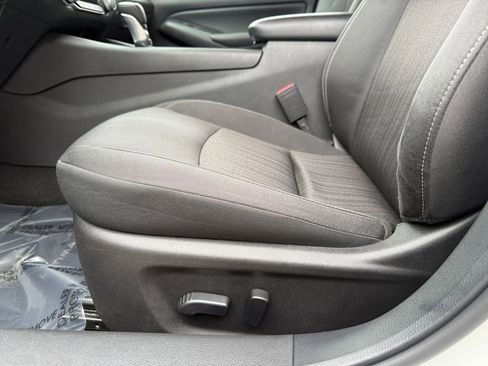 Used 2025 Nissan Altima 2.5 SV image 22