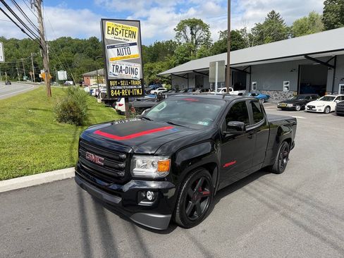 Used 2020 GMC Canyon SLE RWD image 2