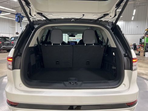 New 2026 Lincoln Aviator Premiere w/ Jet Appearance Package image 27