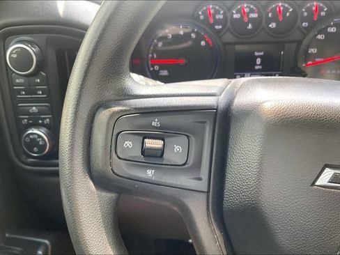 Used 2019 Chevrolet Silverado 1500 Custom Trail Boss w/ Custom Convenience Package AWD/4WD image 17