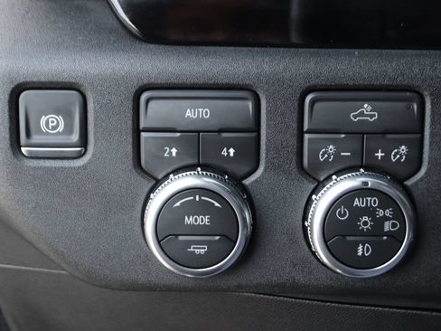 Used 2026 GMC Sierra 1500 Elevation w/ Preferred Package AWD/4WD image 19