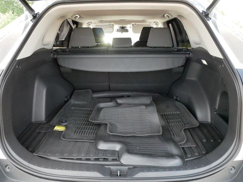 Certified 2023 Toyota RAV4 XLE w/ Convenience Package AWD/4WD image 18