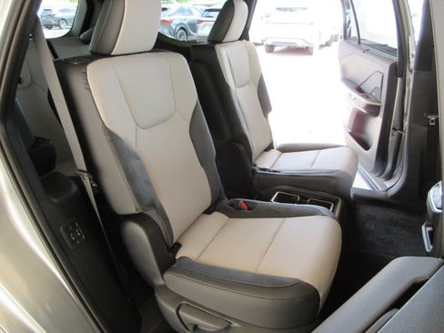 Used 2026 Lexus TX 500h AWD image 23