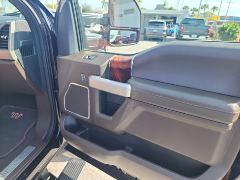 Used 2022 Ford F450 King Ranch w/ King Ranch Ultimate Package image 29