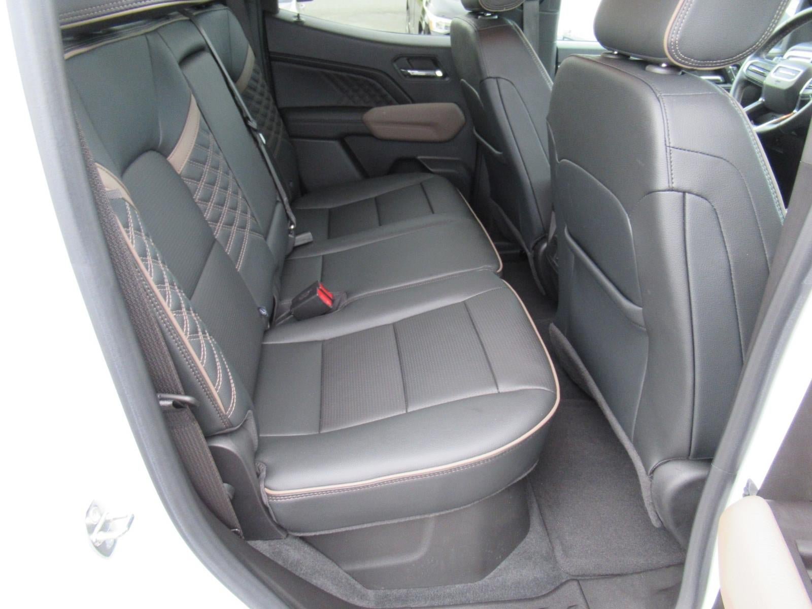Used 2023 GMC Canyon Denali AWD/4WD image 33