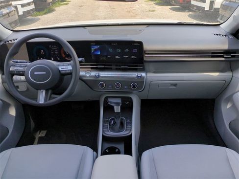 New 2026 Hyundai Kona SE image 15