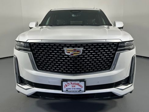 Used 2021 Cadillac Escalade ESV Premium Luxury AWD/4WD image 2