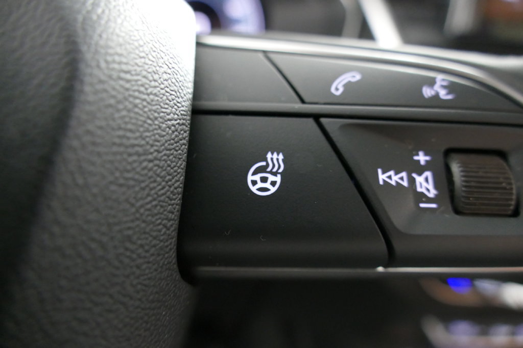 Used 2025 Audi Q5 2.0T Premium AWD/4WD image 17