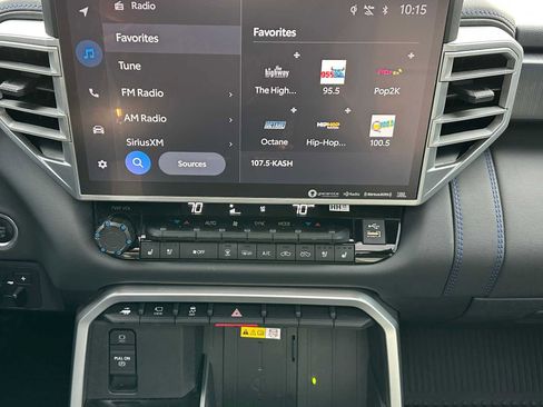 Used 2023 Toyota Tundra Platinum image 27