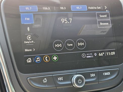 Used 2024 Chevrolet Equinox LT image 16