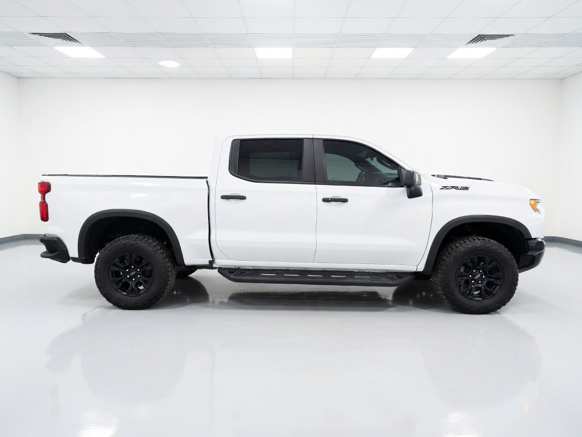 Used 2025 Chevrolet Silverado 1500 ZR2 w/ Technology Package AWD/4WD image 25
