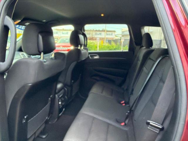 Certified 2021 Jeep Grand Cherokee Laredo AWD/4WD image 26