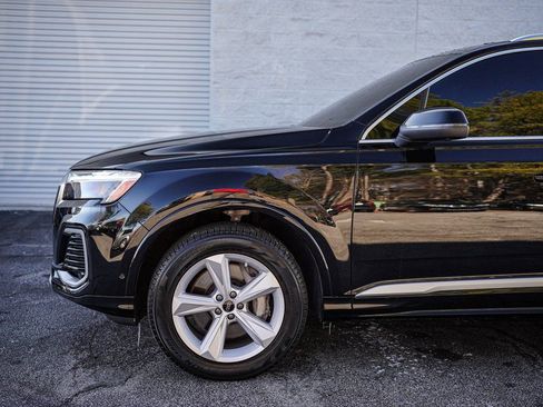 Used 2025 Audi Q7 2.0T Premium w/ Convenience Package image 11