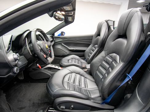 Used 2017 Ferrari 488 Spider RWD image 19