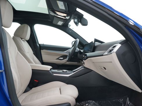 Used 2025 BMW i4 xDrive40i w/ M Sport Package AWD/4WD image 11