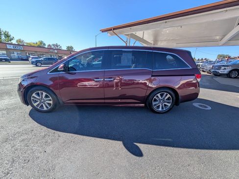 Used 2016 Honda Odyssey Touring image 4