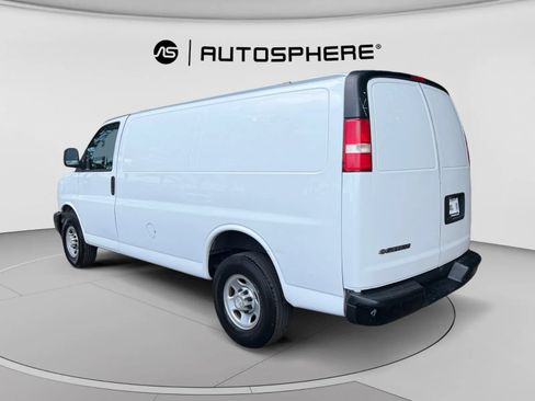 Used 2020 Chevrolet Express 2500 w/ Driver Convenience Package RWD image 5