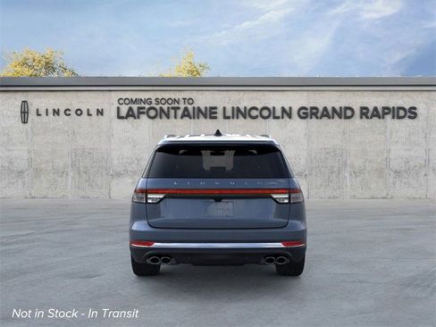 New 2026 Lincoln Aviator Premiere image 5