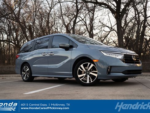 Used 2023 Honda Odyssey Touring image 1