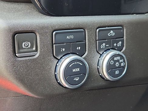 Used 2023 GMC Sierra 1500 Elevation AWD/4WD image 21