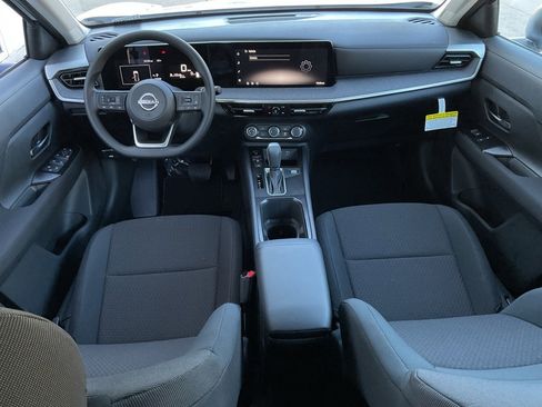 New 2026 Nissan Kicks S image 18