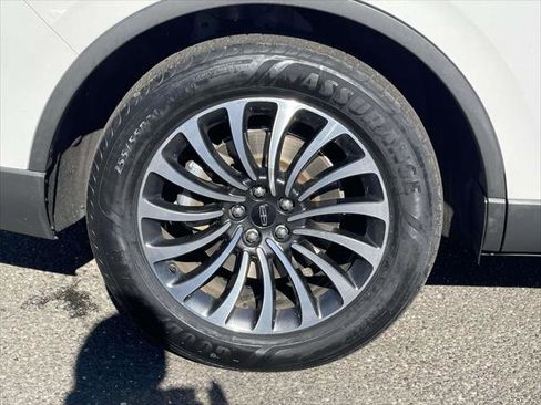 Used 2022 Lincoln Aviator Reserve w/ Elements Package Plus image 9