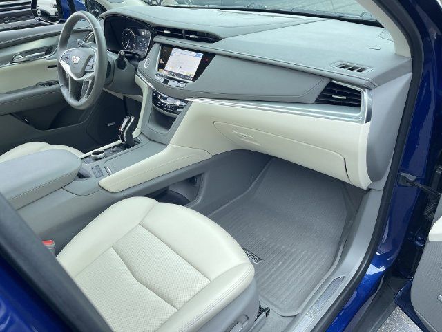 Certified 2024 Cadillac XT5 Premium Luxury AWD/4WD image 30
