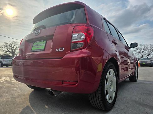 Used 2011 Scion xD image 12