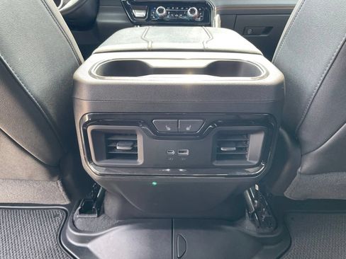 Used 2023 GMC Sierra 1500 AT4 w/ AT4 Premium Package AWD/4WD image 37