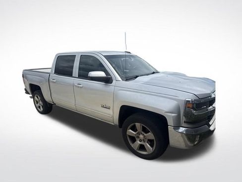 Used 2018 Chevrolet Silverado 1500 LT w/ Texas Edition RWD image 7